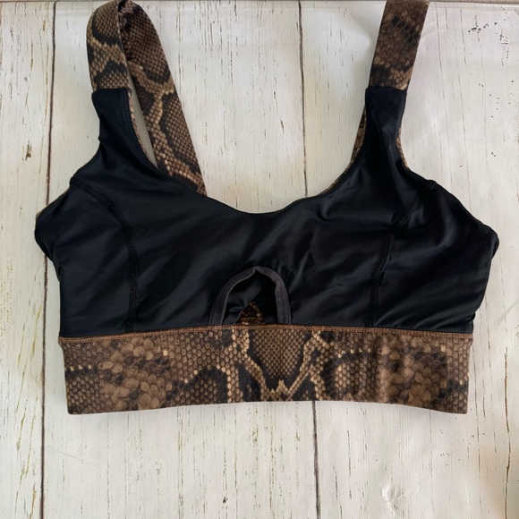 Varley Let’s Go Staunton Sports Bra Brown Rattlesnake Print Size Small - Picture 9 of 9